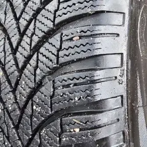 Najlepsza cena Opony zimowe i felgi 15 cali  KIA + gratisy