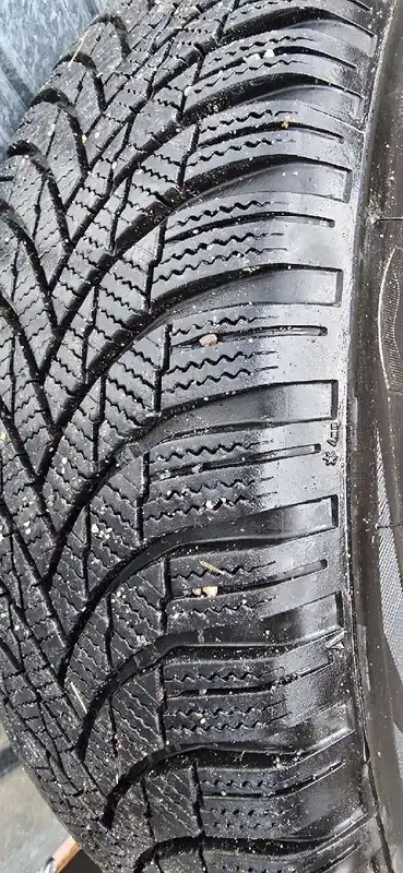 Najlepsza cena Opony zimowe i felgi 15 cali KIA + gratisy