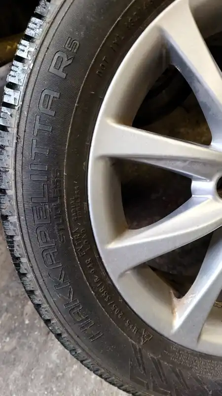 Tani opona zimowa Nokian Hakkapeliitta R5 205/55 r16