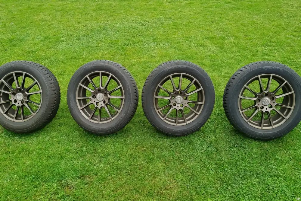 Premium Koła zimowe 18 cali 5x114,3 Toyota Lexus Mazda Honda Nissan JAK NOWE