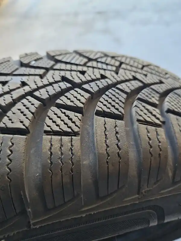 Zniżka Hyundai I30 4 x GOODYEAR ULTRA GRIP 9+ 195/65R15 91