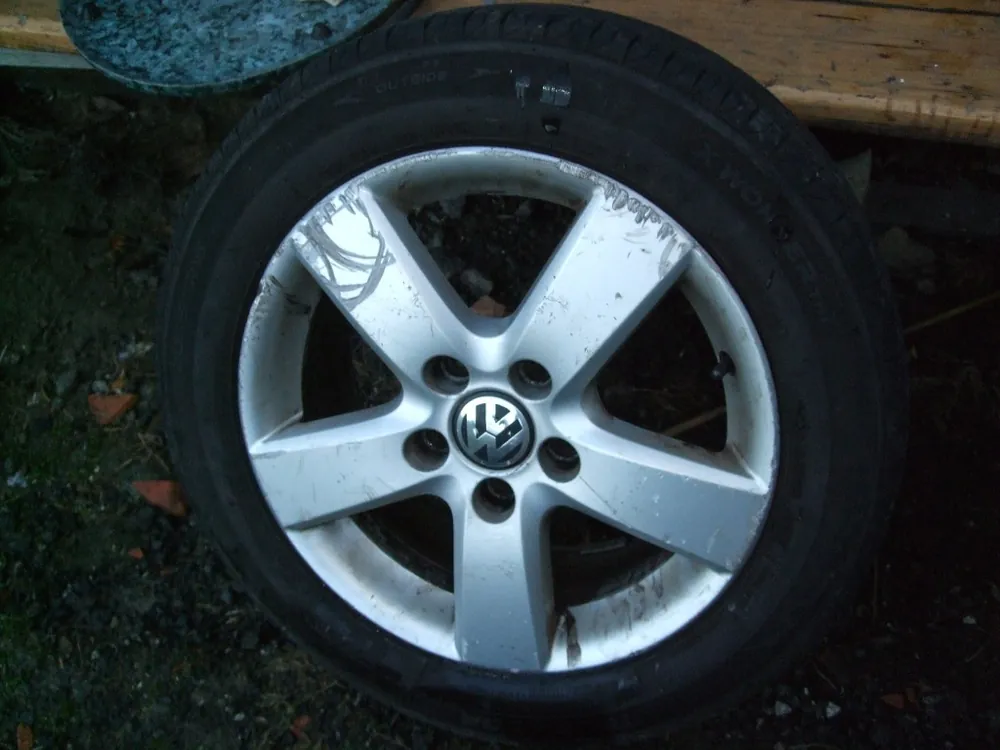 Opony z felgami aluminiowymi zestaw 4 szt. Oferta
