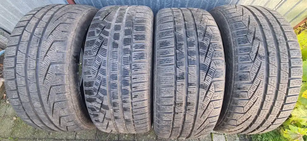 Opony zimowe PIRELLI SOTTOZERO 255/40 R19 cena za 1 szt Premium