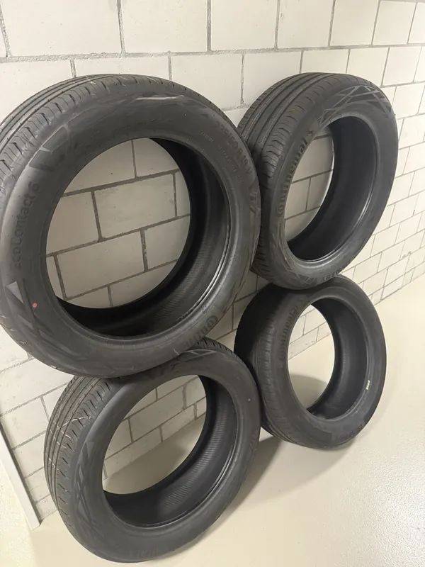 Darmowy zwrot Opony letnie Continental 235/50R19V