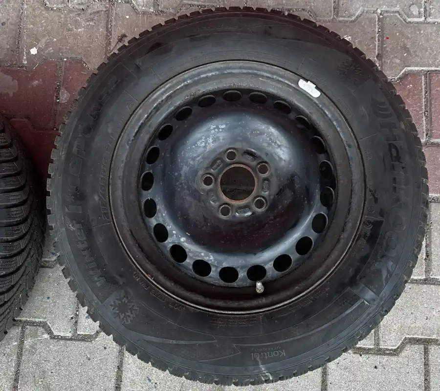 Tylko do końca tygodnia 4x koła zimowe Ford Mondeo i inne 215/65R16 bd stan 2019 rok