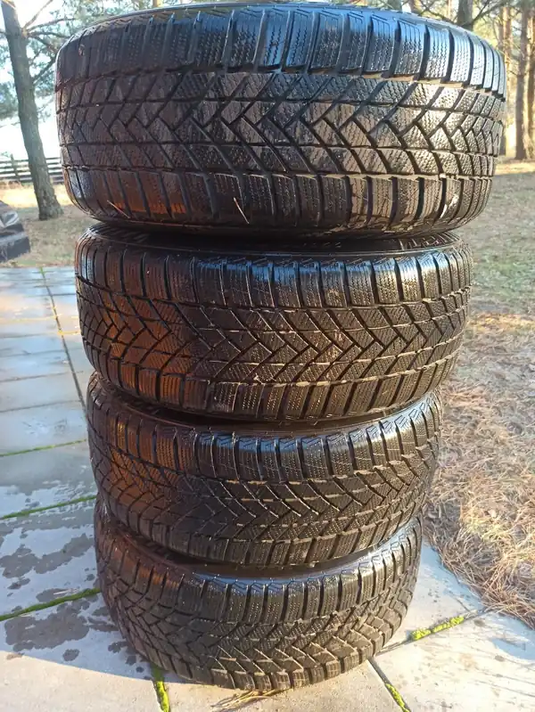 Opony zimowe 225/50/17 z felgami. Darmowy zwrot