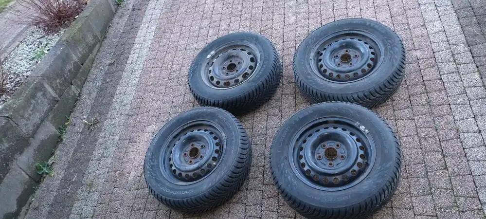 Nokian snowproof 2 195/65r15 nowe 8mm bieżnik Super okazja
