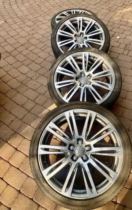 Hit sprzedaży Komplet felg 20” 265/35 wraz z oponami zimowymi